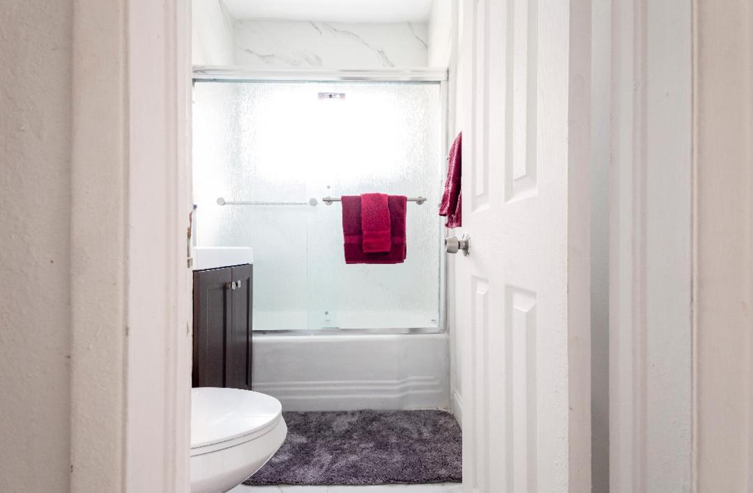 Cheerful 3-Bedroom Home /Ac+ Free Parking นอร์ทไมอามีบีช ภายนอก รูปภาพ